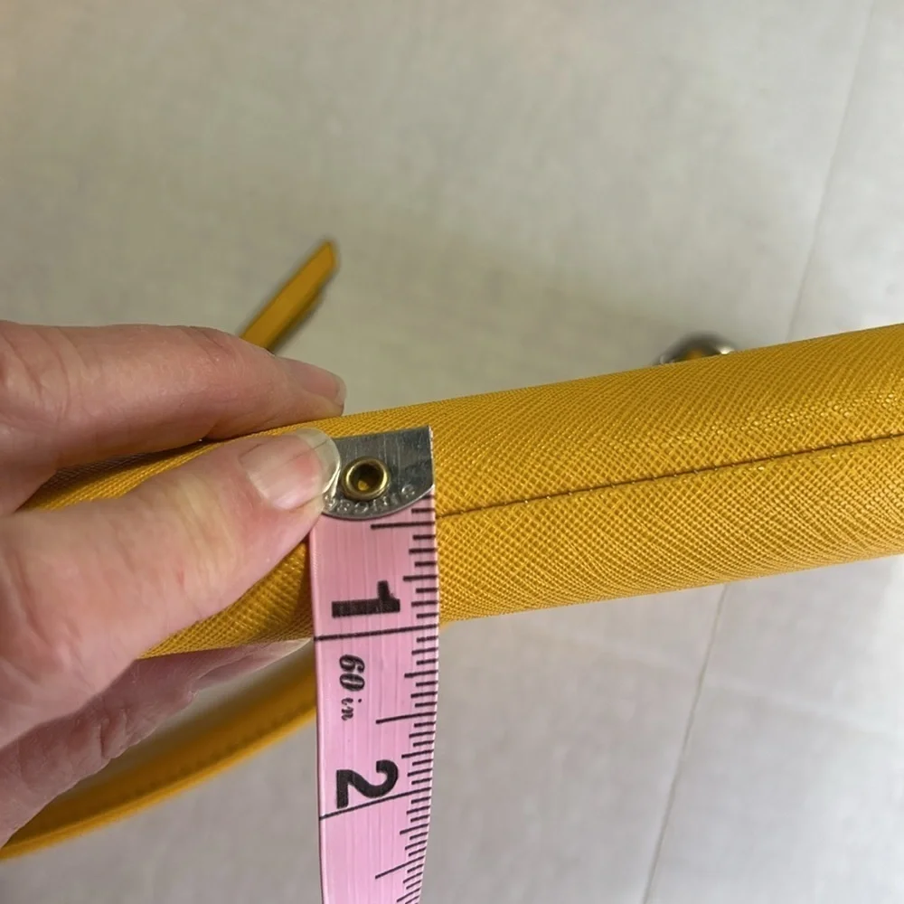 CALVIN KLEIN CROSSBODY BAG MINI IN SUNNY YELLOW SZ S - Picture 14 of 14